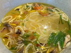 -芸南道·过桥米线(昆明老街旗舰店)