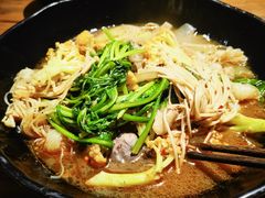 -万记麻辣烫国展总店