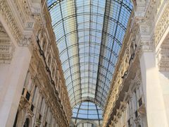 -文艺复兴百货(米兰大教堂广场店)