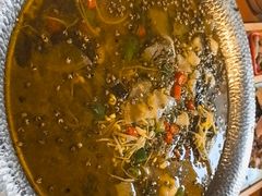 -有红鸡毛店·川菜(建设路店)