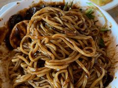 炸酱面-郑阿姨的家·이모네·韩料&烤肉(武川路店)