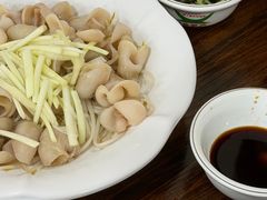 白灼爽口巴沙鱼肚-南记食粥坊·宵夜大排档(岭南分店)