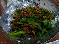 -湖南人家湘菜馆(镇江路店)
