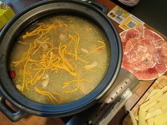 -宣威山野人家·云南菜·菌火锅(金碧店)