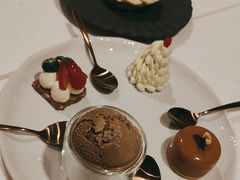 -潮一不贰·法式甜品·生日蛋糕·西式简餐(外滩店)