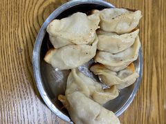 -黄阿姨锅贴大王(万航渡路店)