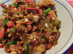 尖椒肥肠-荆九爷爆炒桥头三嫩(浙大店)
