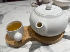 -广府汤语·靓汤·早茶·小粤菜(仁恒梦店)