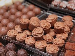 -Laderach 莱德拉(上海环贸iapm店)