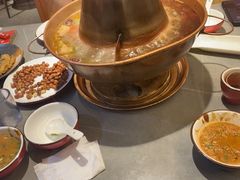 -老吕涮羊肉•东北原味烧烤•大油边•烤鱼(五角场店)