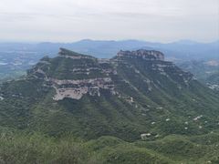 -抱犊寨风景区