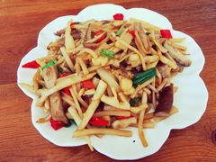 酸笋炒肥肠-牛八宝桂林米粉(八里庄店)