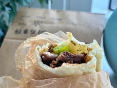 -胡万串饼(轻工大木桥小区店)