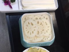 -渝里重庆火锅(航天城店)