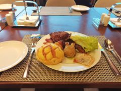 -南湖名都·景湖轩全日制餐厅·海鲜自助·东南亚风味·临湖而食