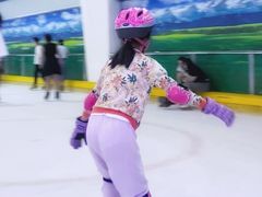 -正佳冰河湾真冰滑冰场