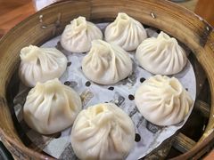 -莱莱小笼·乔艾