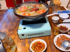 -乡土特色.冷锅鱼.牦牛肉汤锅