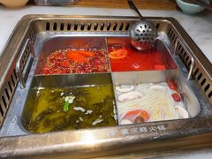 -巴渝瓦肆重庆鲜火锅(宝龙环湖店)