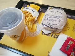 -迈德思客•汉堡•烤鸡(围墙巷店)