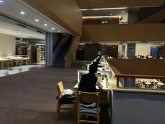 -成都大学-图书馆
