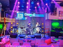 -DEEP·美式餐吧(五棵松华熙LIVE店)