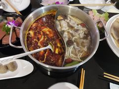 -唯爱KTV聚会餐厅(仙林东城汇店)