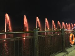 星愿湖小喷泉-WOLFGANG PUCK KITCHEN & BAR(迪士尼小镇店)