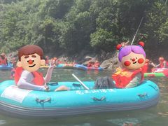-安吉龙王山峡谷漂流