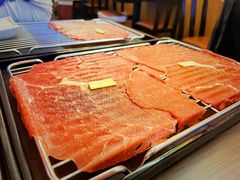 铺天盖地火牛寿司（2枚）-仙隐小鹿中華の日料(荣民龙首广场店)