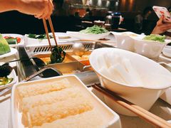 -海底捞火锅鲜切牛肉主题店(长寿路店)