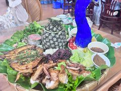 -沐毫傣泐云南菜孔雀宴•手抓饭傣味烧烤(曼听公园店)