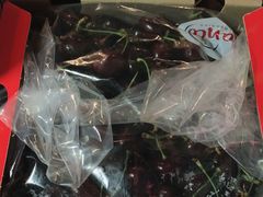 -上海龙吴水胜海发市场