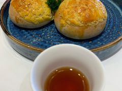 酥皮叉烧包-白天鹅宾馆-宏图府餐厅