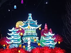 -淄博花灯齐彩城