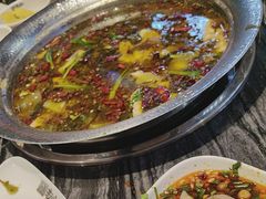 -老船舫·现做活鲜鱼馆(东郊记忆店)