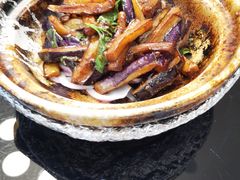 九层塔炒茄子-味+新京宴·烤鸭·北京菜(创意谷店)