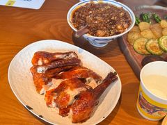 -包整·丝娃娃(一览甲秀楼风景店)