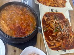 -亲昵春川鸡排(韩国美食街店)