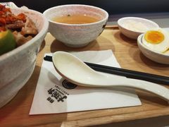 -熊吞·大碗丼烧肉饭(济宁万达广场店)