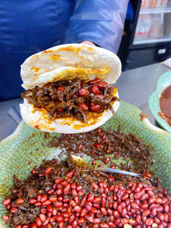 老金家蛋菜夹馍(西安总店)-"特地去吃的,挺好找的,店很小,没有座的地.