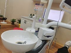 -大白象口腔连锁·矫正·种植中心(玺悦城店)