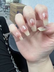-芊屿芊浔美甲
