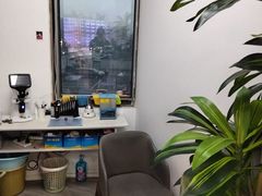 -天空之镜眼镜店蔡司依视路配镜授权零售店(望京颐堤港店)