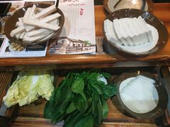 -锅来乐地锅鸡(安亭店)