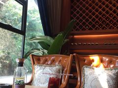 -桉树林A coffee 森林餐厅(三圣乡店)