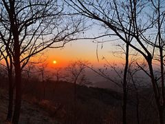 -鬼笑石后山停车场