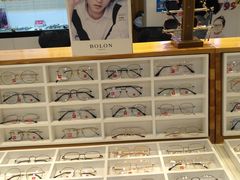 -MiRi眼镜连锁·蔡司·尼康控优点合作店(莘庄店)