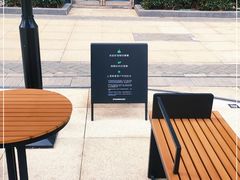 -星巴克(上海长宁来福士1F店)