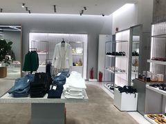 -ZARA(大上海时代广场店)